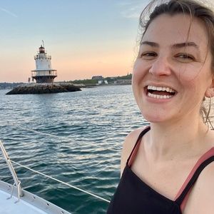 Meet your Posher, Victoria